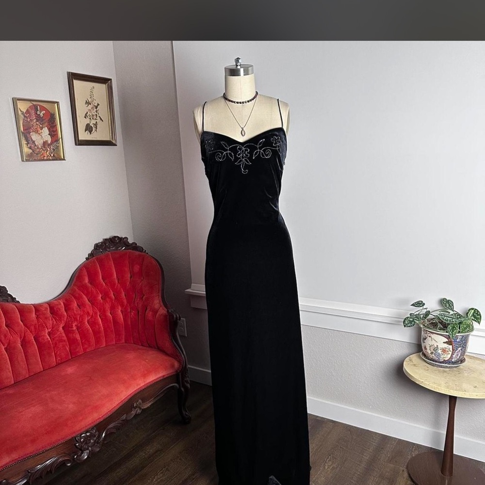 Black Velvet Spaghetti Strap Dress with Floral Embroidery - Picture 3 of 5